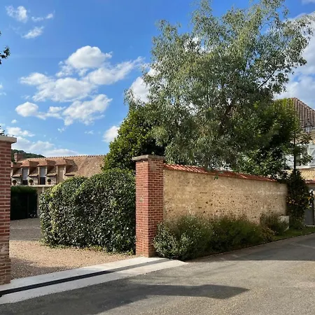 1er Etage Dans Maison De Maitre * Saint-Pierre-d'Autils